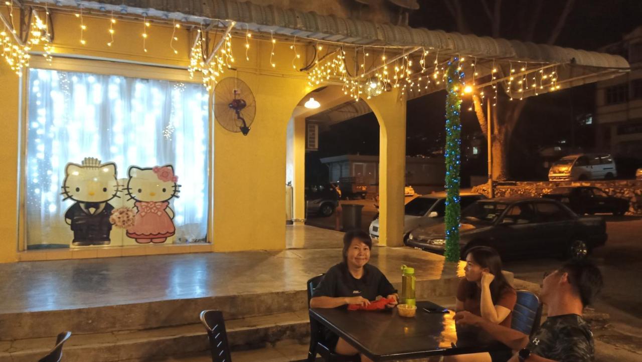 Snoopy Homestay Two Bedroom Batu Pahat Exterior photo